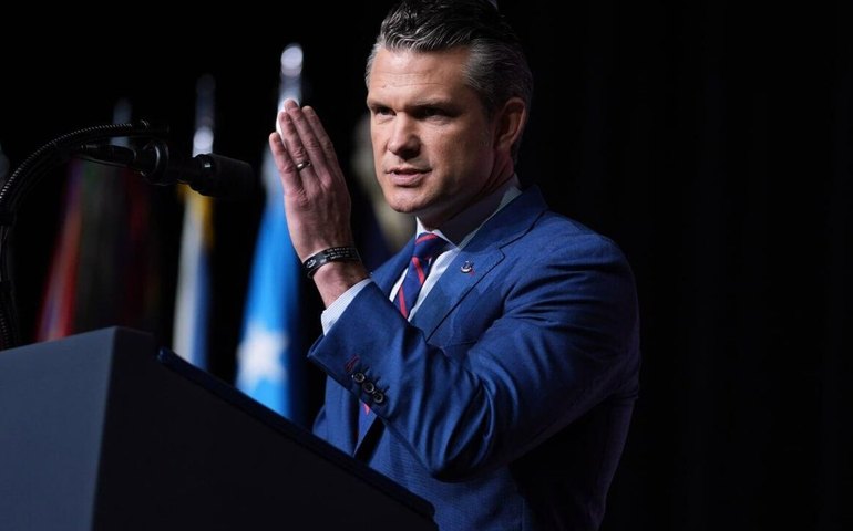 'Os ataques continuarão': Secretário de Guerra dos EUA ameaça nova escalada na costa da Venezuela