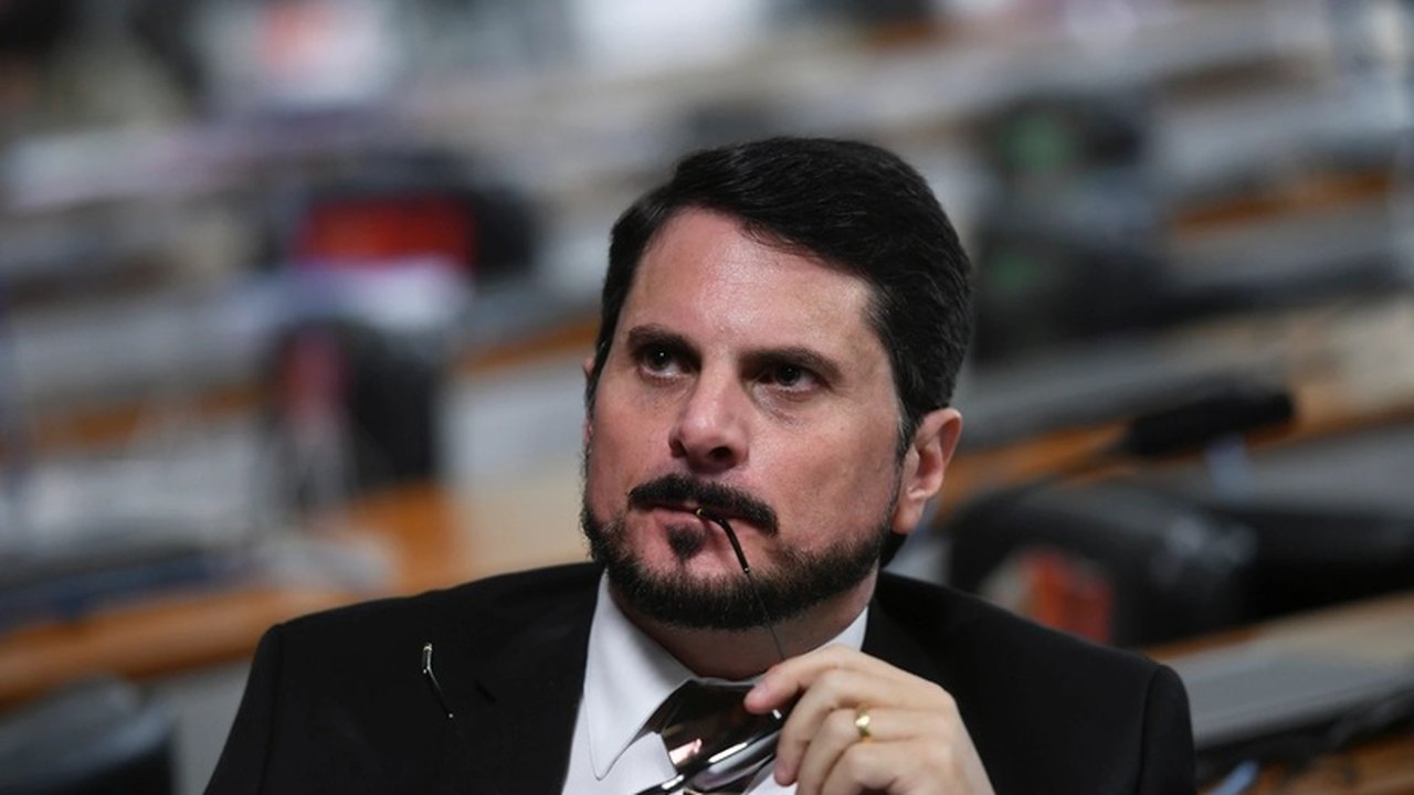 Denúncia de Marcos do Val é novo capítulo de movimentos golpistas
