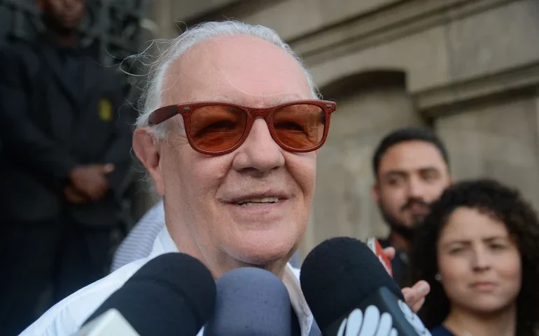 Ney Latorraca reviveu Vlad, um dos maiores vilões da TV, no teatro, em 2017