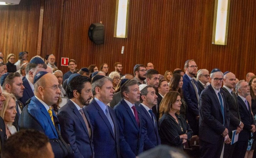 Evento em São Paulo relembra libertação de Auschwitz e homenageia vítimas do Holocausto