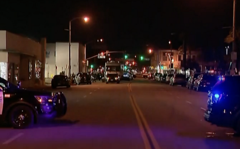 Dez pessoas são mortas em tiroteio em boate na Califórnia