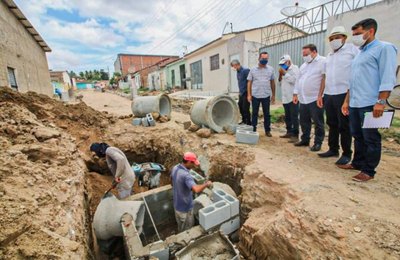  Gestão de Luciano beneficia moradores com mais de 20 obras em Arapiraca