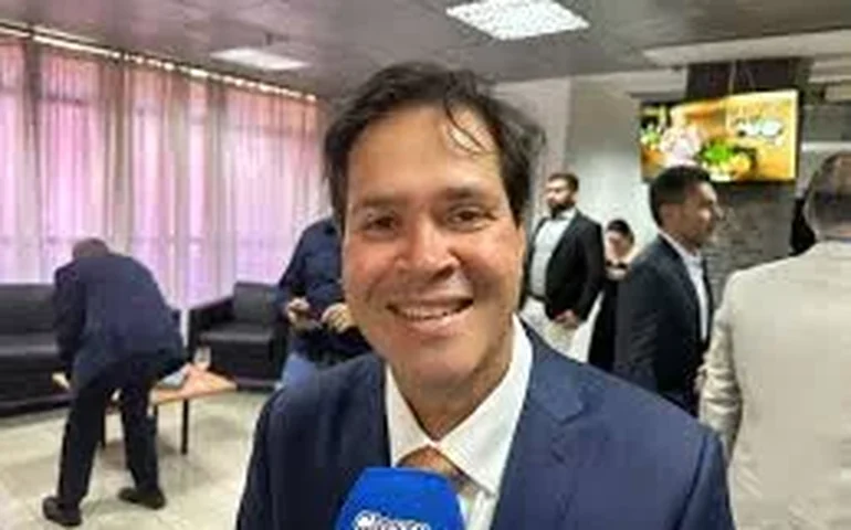 Advogado preso pela PF é suspeito de ser operador financeiro e jurídico de esquema que envolveu Vorcaro, Master e BRB