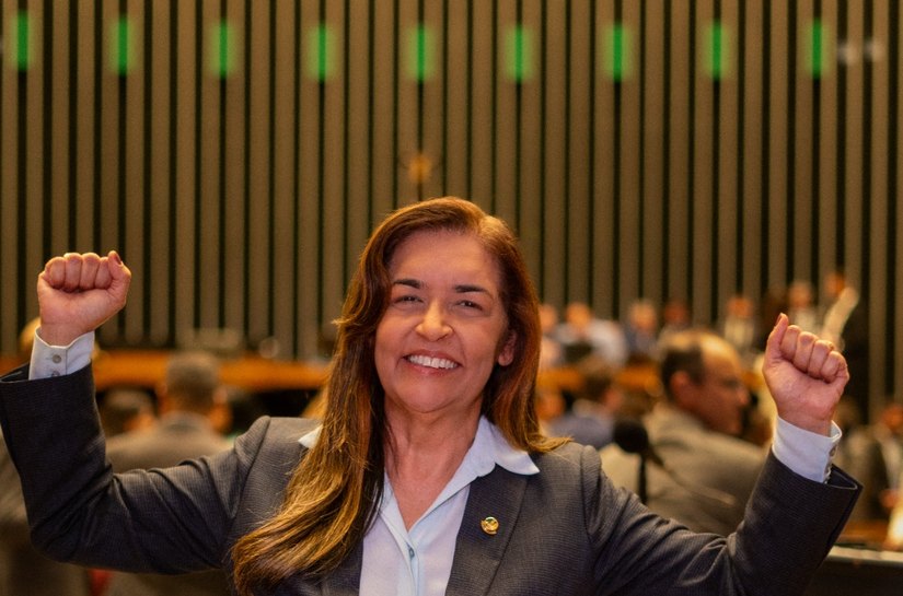 Projeto da Dra Eudócia, Câmara dos Deputados aprova marco brasileiro para desenvolvimento e pesquisa de vacina contra o câncer
