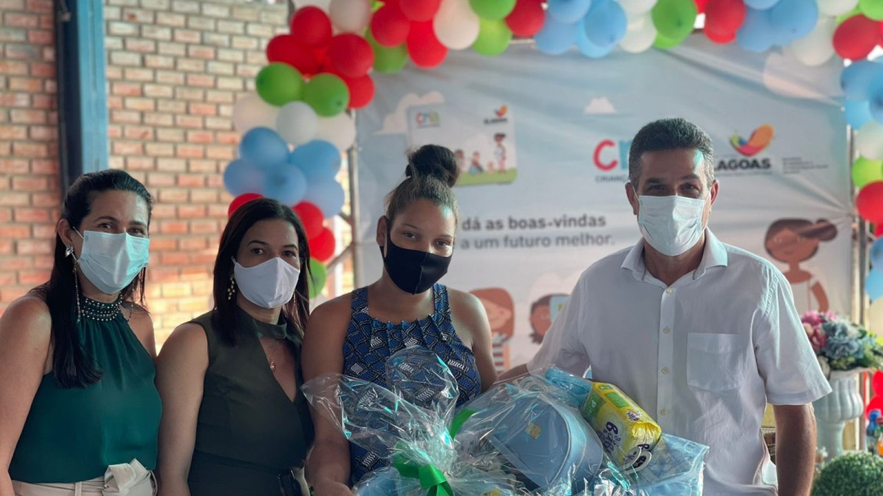 Assistência Social de Branquinha amplia e fortalece programas sociais no município com a entrega de novas cestas e cartões do CRIA