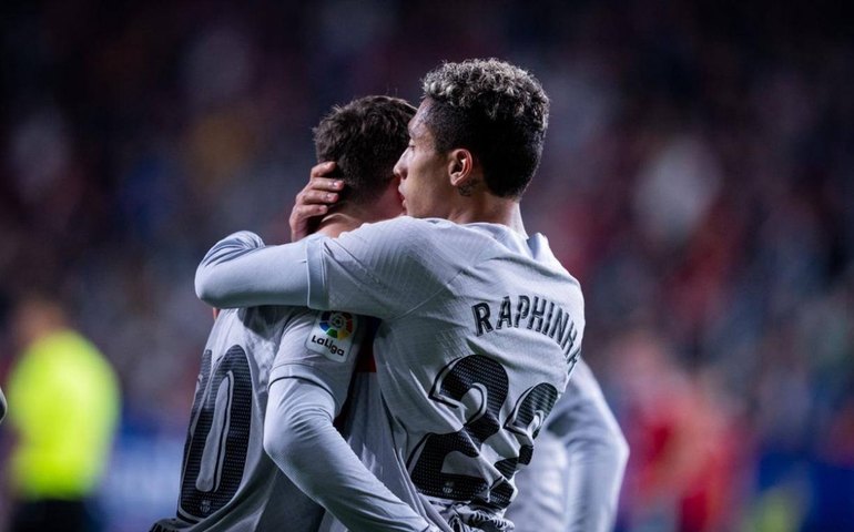 Lewandowski é expulso, mas Raphinha define virada do Barcelona na casa do Osasuna