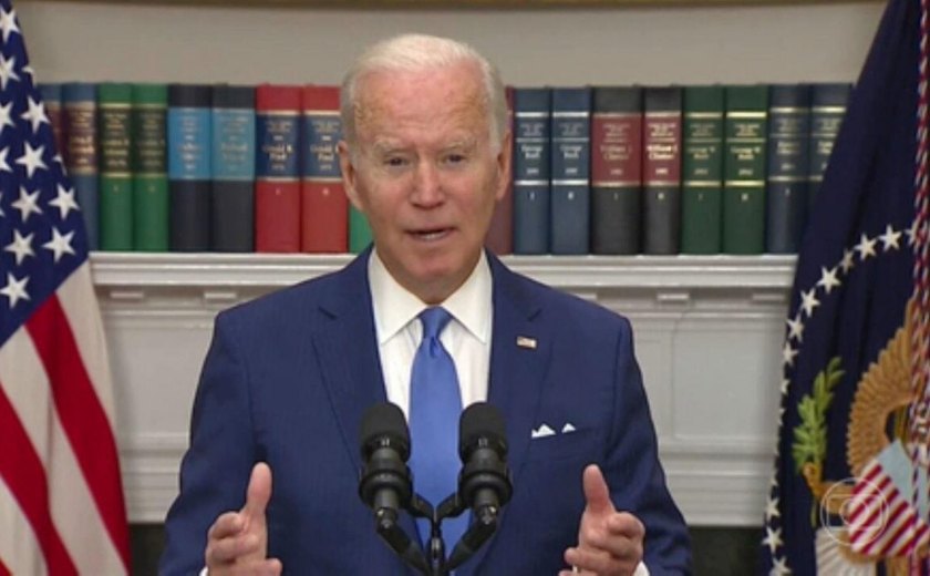 Biden celebra aprovação pelo Congresso de mais verba para ajuda à Ucrânia