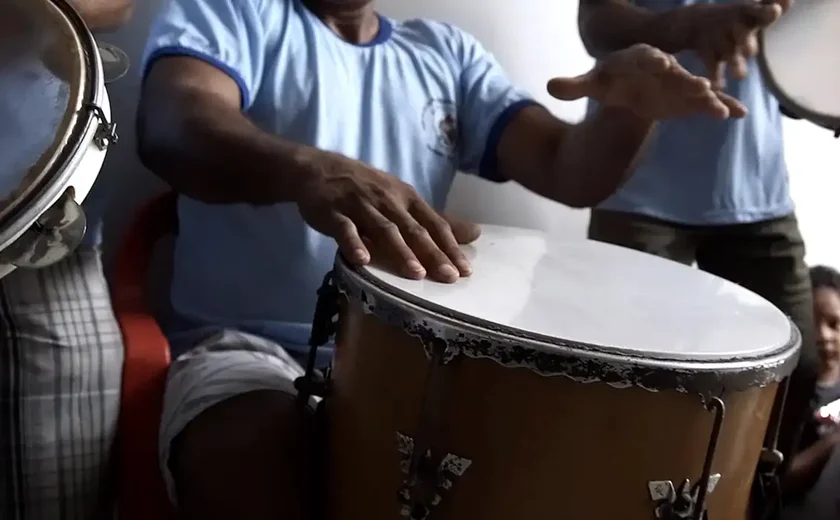 Lei reconhece instrumentos do samba como manifestação cultural