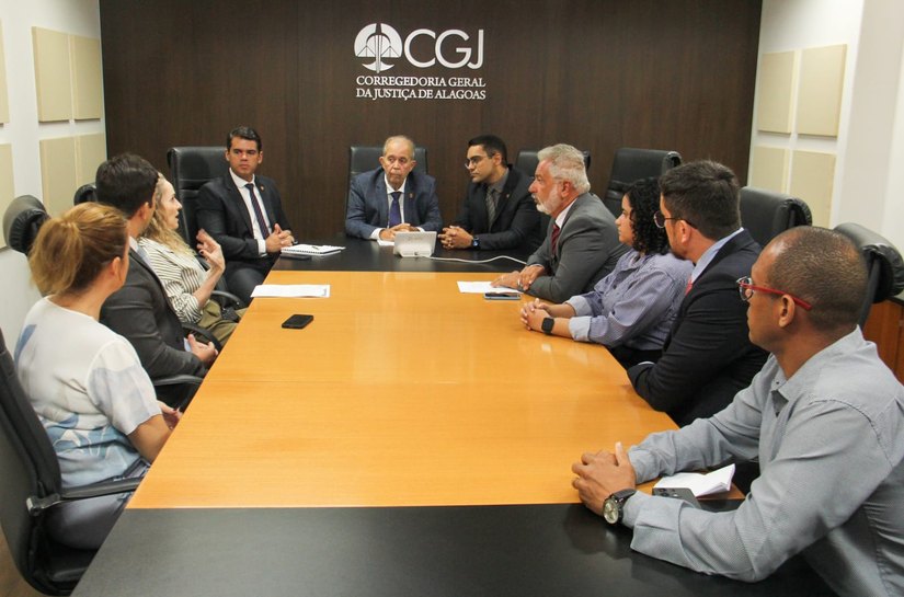 Cartórios de Penedo e Palmeira buscam convênio junto à CGJAL
