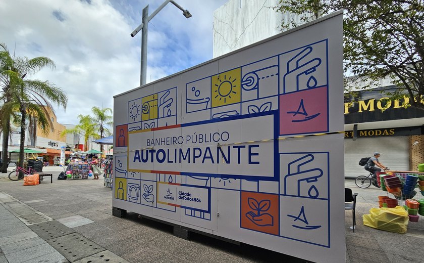 Prefeitura inicia instalação de banheiros públicos autolimpantes em Maceió