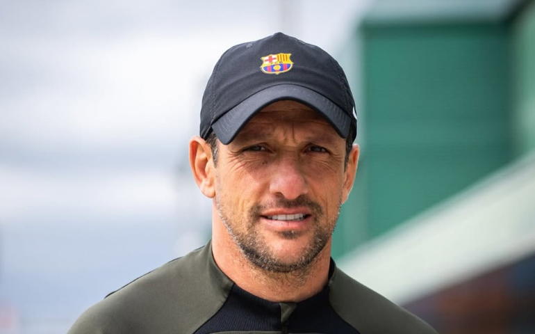 Belletti conquista tríplice coroa com sub-19 do Barcelona e celebra revelar novos talentos