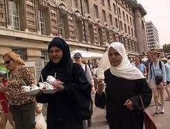 Mulheres islâmicas em Paris, na França