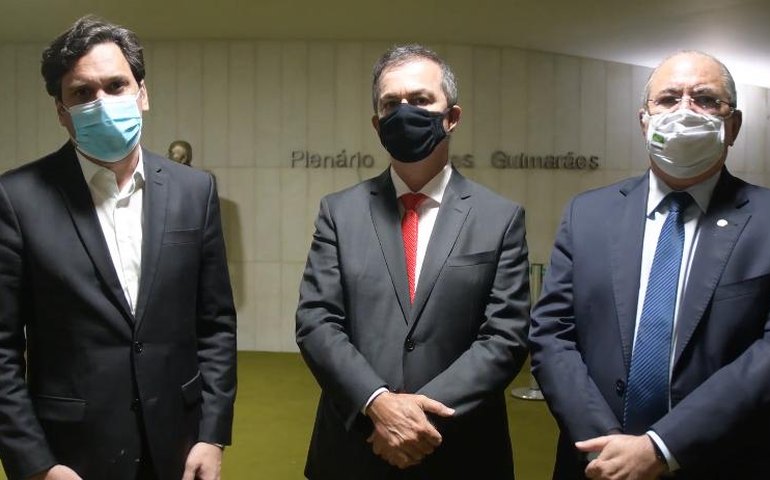 Em Brasília, Ronaldo Medeiros debate com deputados sobre o fechamento de agências do Banco do Brasil