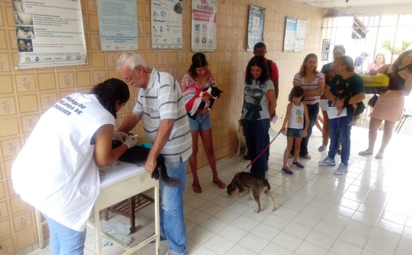 Chipagem atende mais de 200 animais do Pinheiro, Bebedouro e Mutange