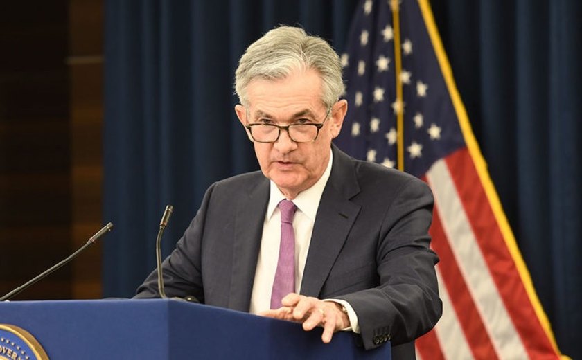 Fed continua comprometido em reduzir inflação dos EUA para meta de 2%, diz Powell