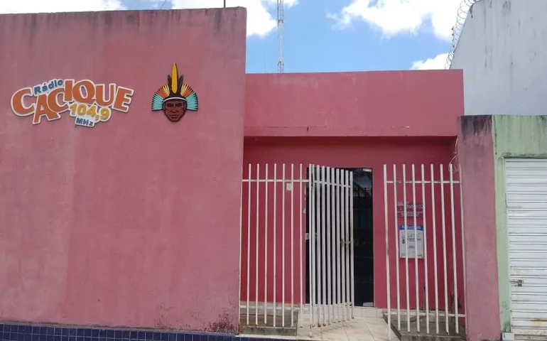 Queda de energia queima transmissor da Rádio Cacique FM e expõe falhas da Equatorial Alagoas