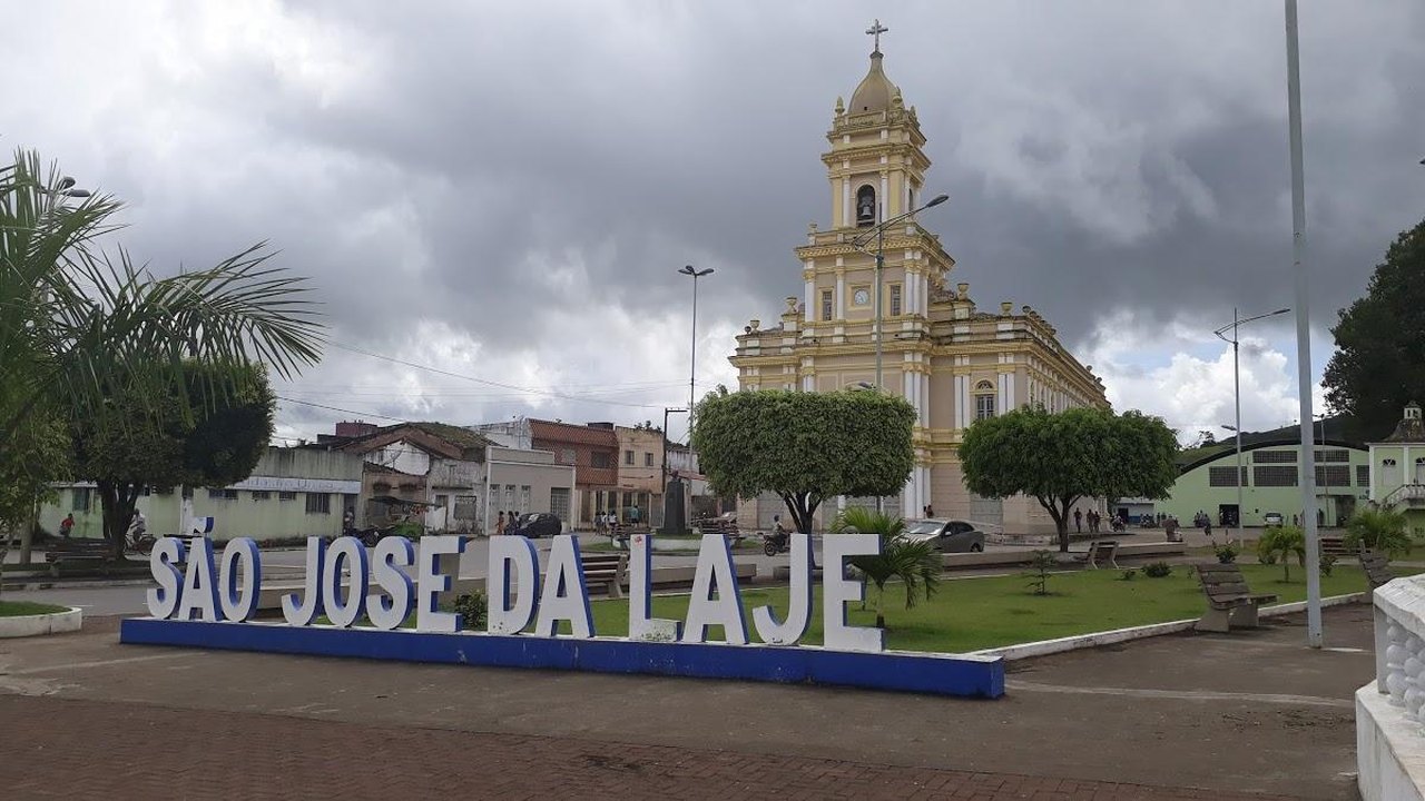 Polícia Civil prende mulher que criou perfil falso no WhatsApp para extorquir a própria tia