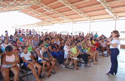 Secretaria de Educação de Santana do Mundaú promove encontro pedagógico com os pais   