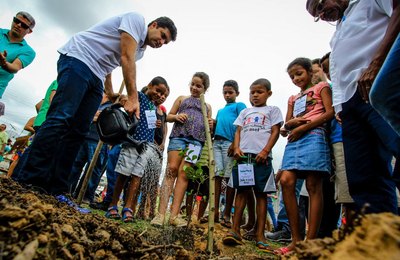 Horta e Pomar urbanos são inaugurados no Conjunto Santa Maria