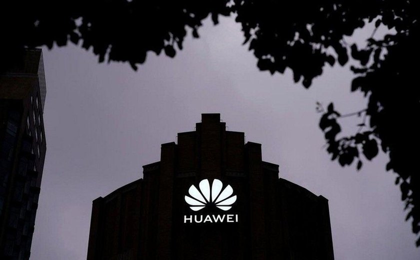 China chama de 'coerção econômica' bloqueio de chips dos EUA para Huawei