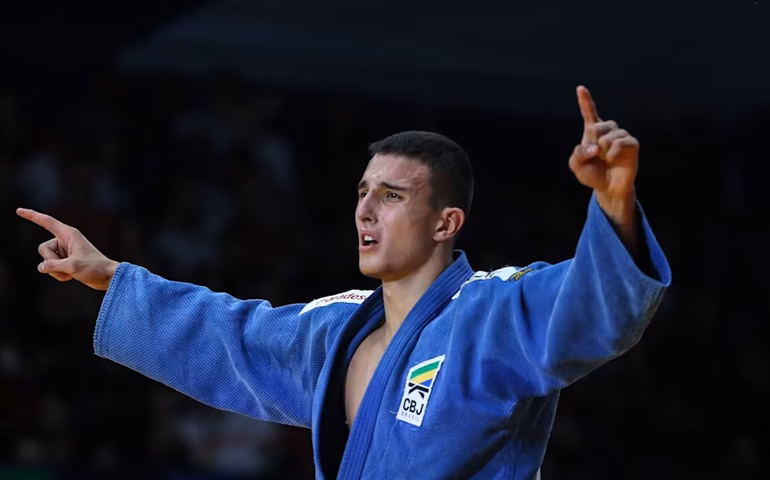 Guilherme Schmidt supera Antonio Esposito e garante a medalha de bronze no Grand Prix de judô
