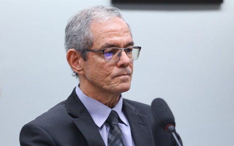 Entidades criticam falta de apoio a pesquisas clínicas sobre doenças raras no Brasil