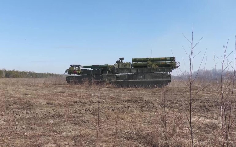 Trump afirma que territórios ucranianos podem se tornar russos 'de qualquer maneira'