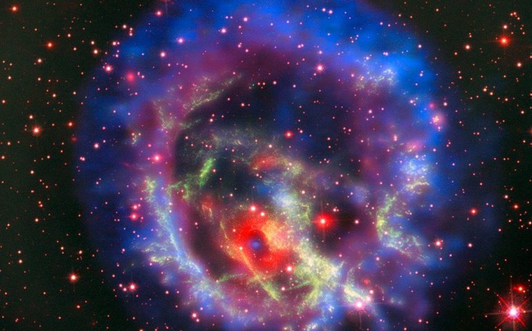 Astrônomos identificam possível resto de supernova perto do buraco negro central da Via Láctea