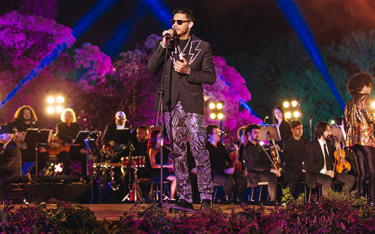 Hungria lança álbum gravado com orquestra sinfônica