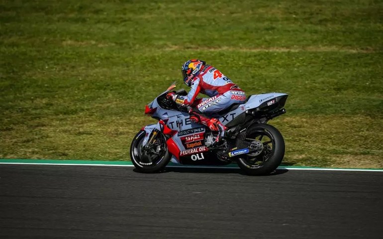 Italianos dominam em Mugello; Di Giannantonio surpreende com 1ª pole na carreira