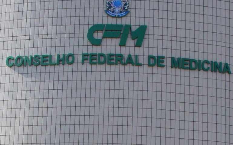 CFM: médicos terão que declarar vínculos com farmacêuticas e empresas