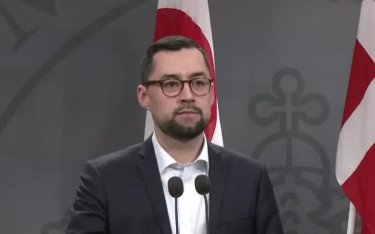 Groenlândia propõe eleições em 11/3 em meio a planos de Trump de assumir a ilha