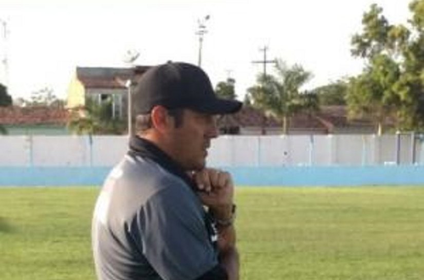 Maurílio Silva elogia entrega dos jogadores e faz avaliação positiva