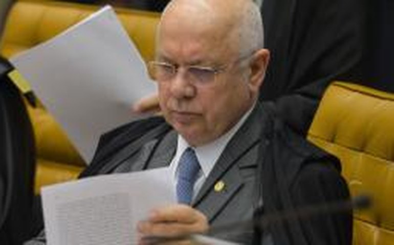 Teori manda investigação contra Cunha para Sérgio Moro