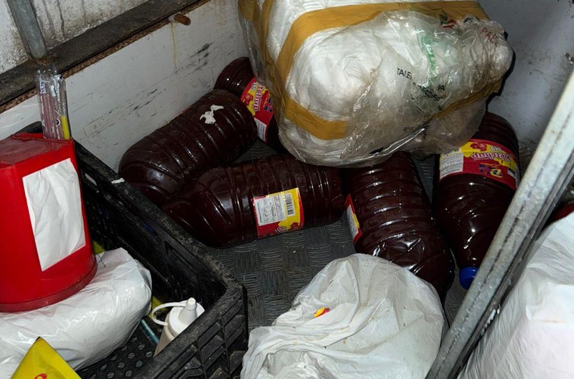 Vigilância Sanitária interdita trailer com 20kg de produtos inadequados para consumo no Jaraguá