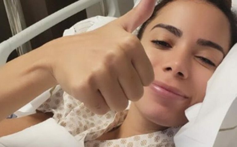 Anitta segue internada em São Paulo e sem previsão de alta