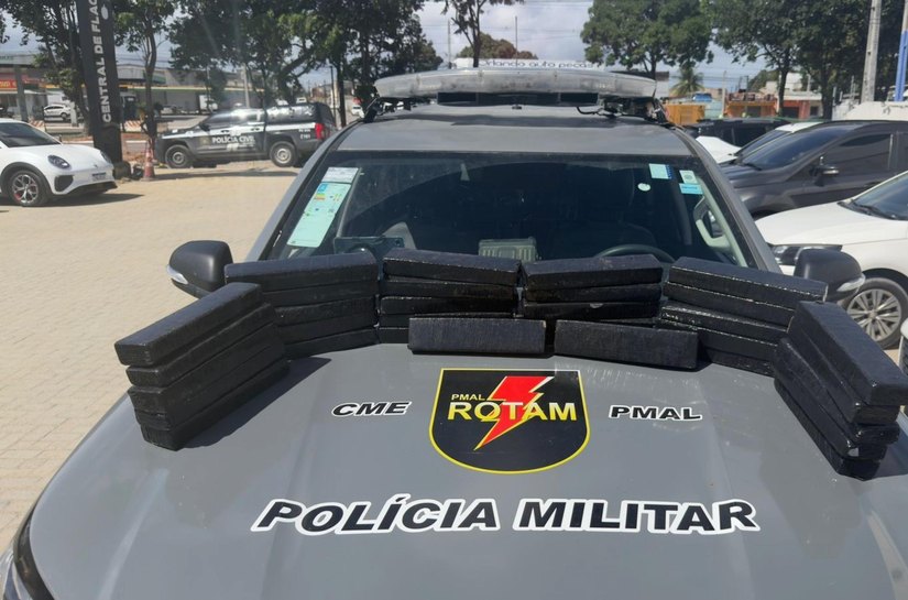PM-AL apreende mais de 28 quilos de maconha durante abordagem na BR-104