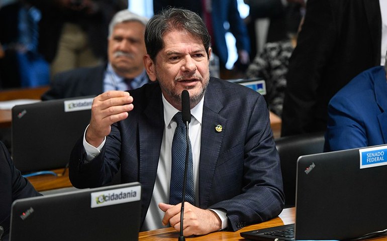 Aliado de Cid Gomes mantém pré-candidatura ao Senado no Ceará apesar de pressão do PSB e do PT