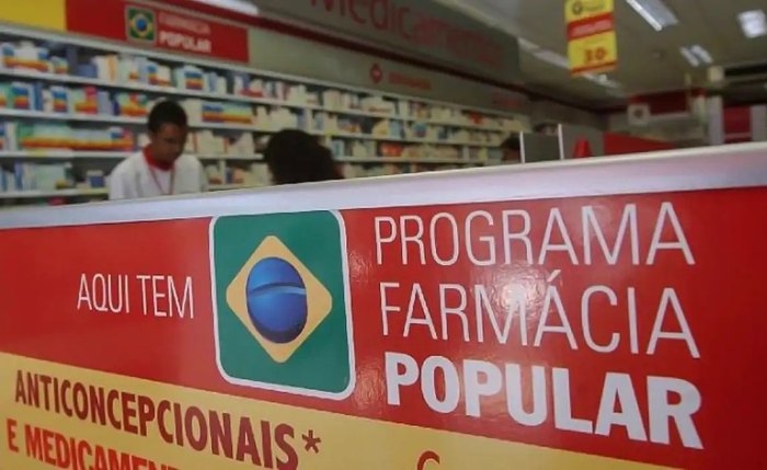 No Farmácia Popular, os estabelecimentos repassam aos pacientes os medicamentos com desconto de 90%