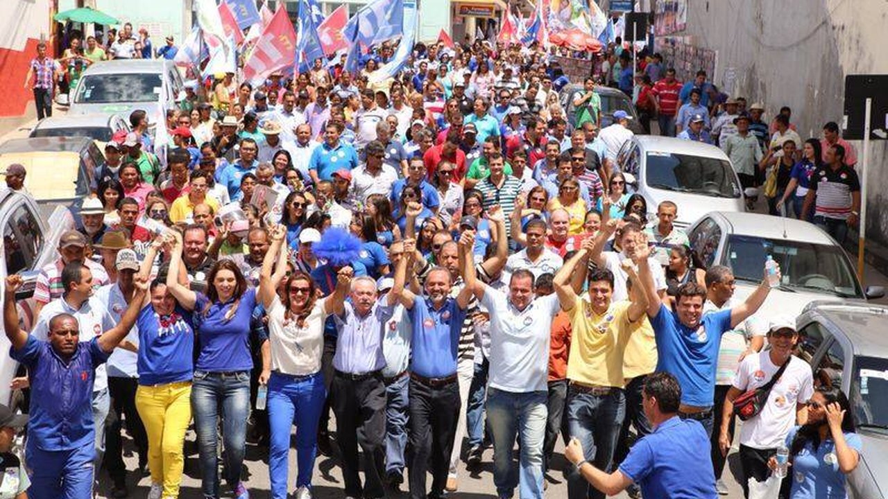 Benedito realiza megacaminhada e exalta força em Arapiraca