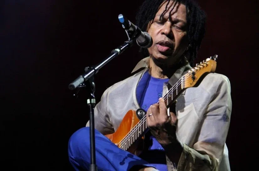 Djavan completa 77 anos sendo o artista de MPB mais ouvido nas plataformas