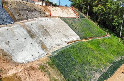 Obras de contenção contra deslizamentos foram concluídas em 16 encostas de Maceió