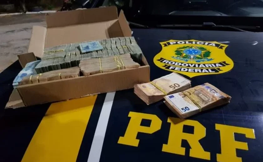 Suspeita de compra de voto: policiais apreendem R$ 4 milhões