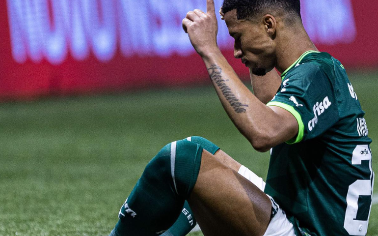 Murilo volta de suspensão pronto para completar 100 jogos pelo Palmeiras