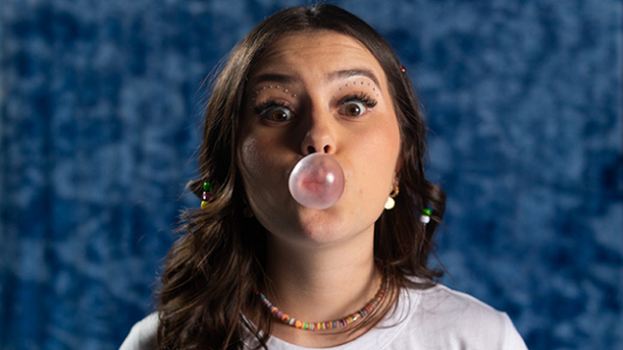 Sony sobe segundo single de álbum de Bia Jordão