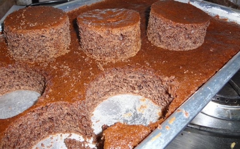 Produção de bolos de Cacimbinhas deve ser ampliada com auxílio do Estado