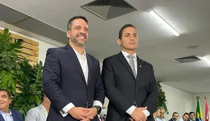 O governador Paulo Dantas e o Delegado-geral da PC, Gustavo Xavier. - Foto: Assessoria