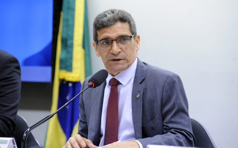 Comissão de Agricultura debate projeto que proíbe pesca de arrasto no País