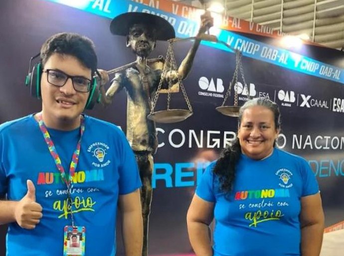 Jovem autista alagoano aposta no empreendedorismo para conquistar autonomia