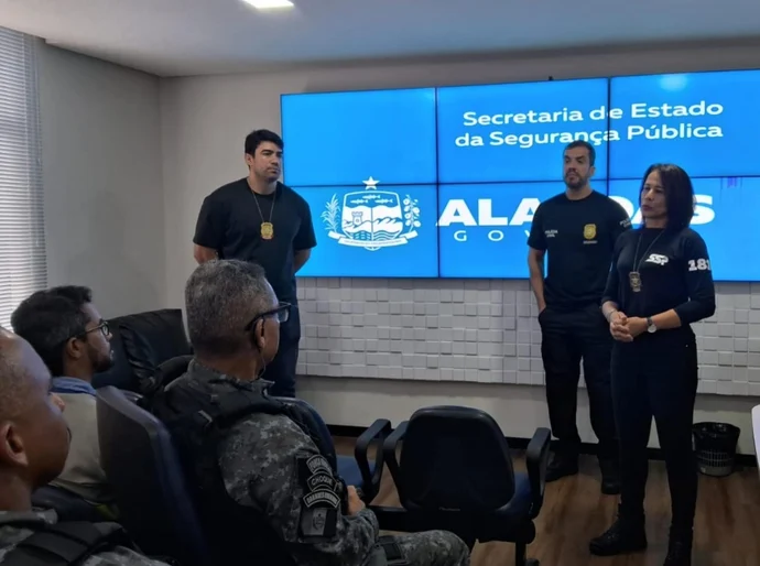 Operação Fio Solto prende homem com munições e mais de 200 quilos de fiações furtadas